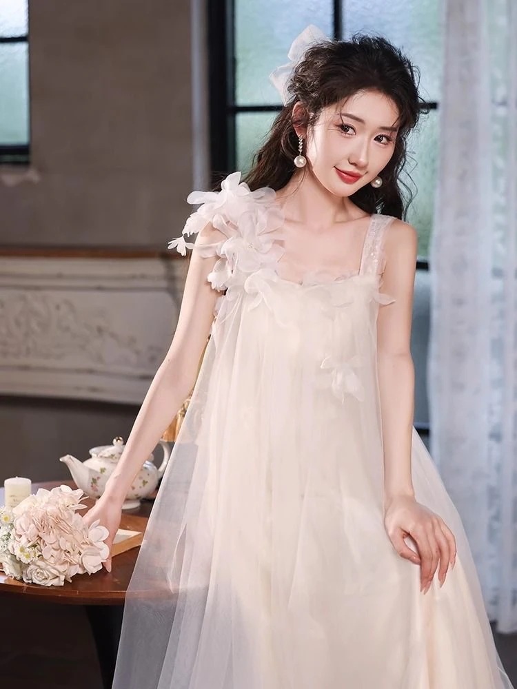 女性花嫁のウェディングフェアリースリング婚約ドレススカート証明書を取得旅行撮影軽いウェディングドレス小柄