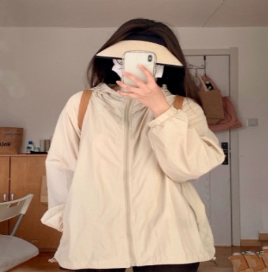 アウター ジャンパー Vネックワンピース 日焼け対策 上着 レギュラー丈 長袖 タイト 細身 ストレート 裾ワイド フード付き ファスナー 薄手 UVカット かわいい 大人可愛い シンプル カジュアル