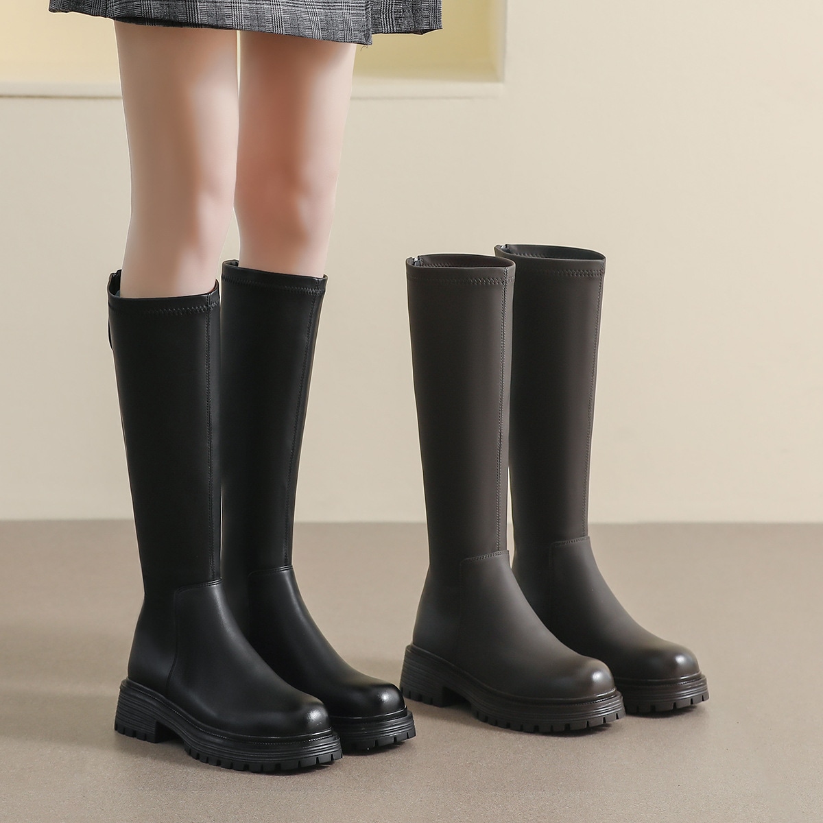 1605厚い底の長靴の女性の秋冬の小さい背は高くて痩せています