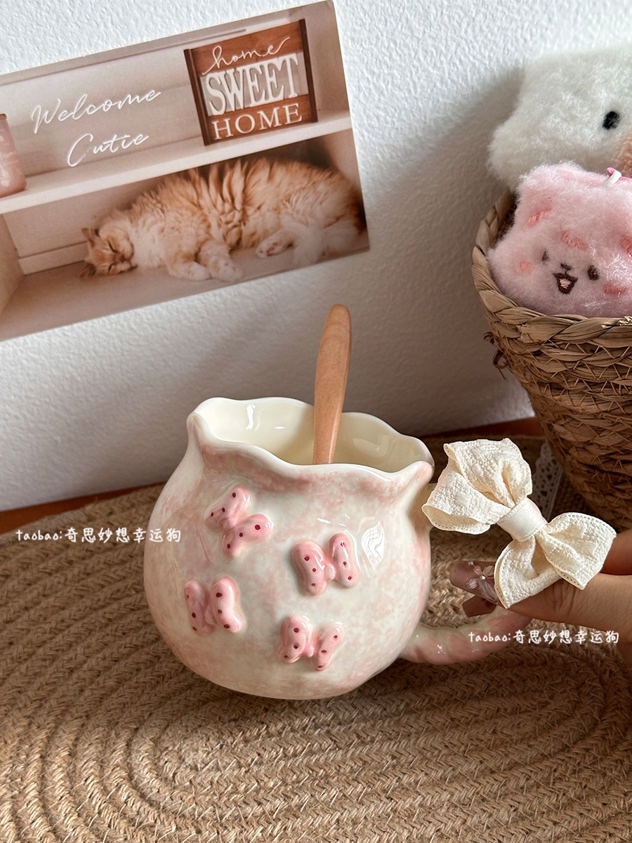 インスタ映えする蝶のエンボス加工セラミックマグカップ親友への誕生日プレゼントコーヒーカップ朝食カップ