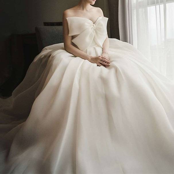 ドレス ウェディング パーティー 結婚式 披露宴 ステージ ロング ノースリーブ チューブトップ プリンセスライン 細身 Aライン チュール リボン 可愛い きれいめ シンプル カジュアル 大人可愛い