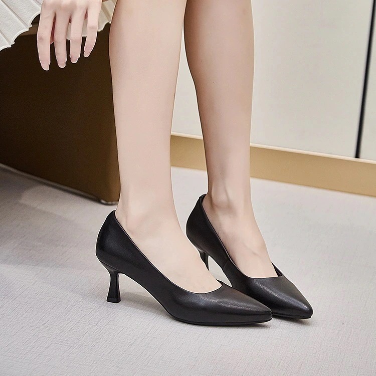 【ヒット商品】ハイヒール 足が疲れない パンプス ヒール 6CM ピュアカラー バックル おしゃれな