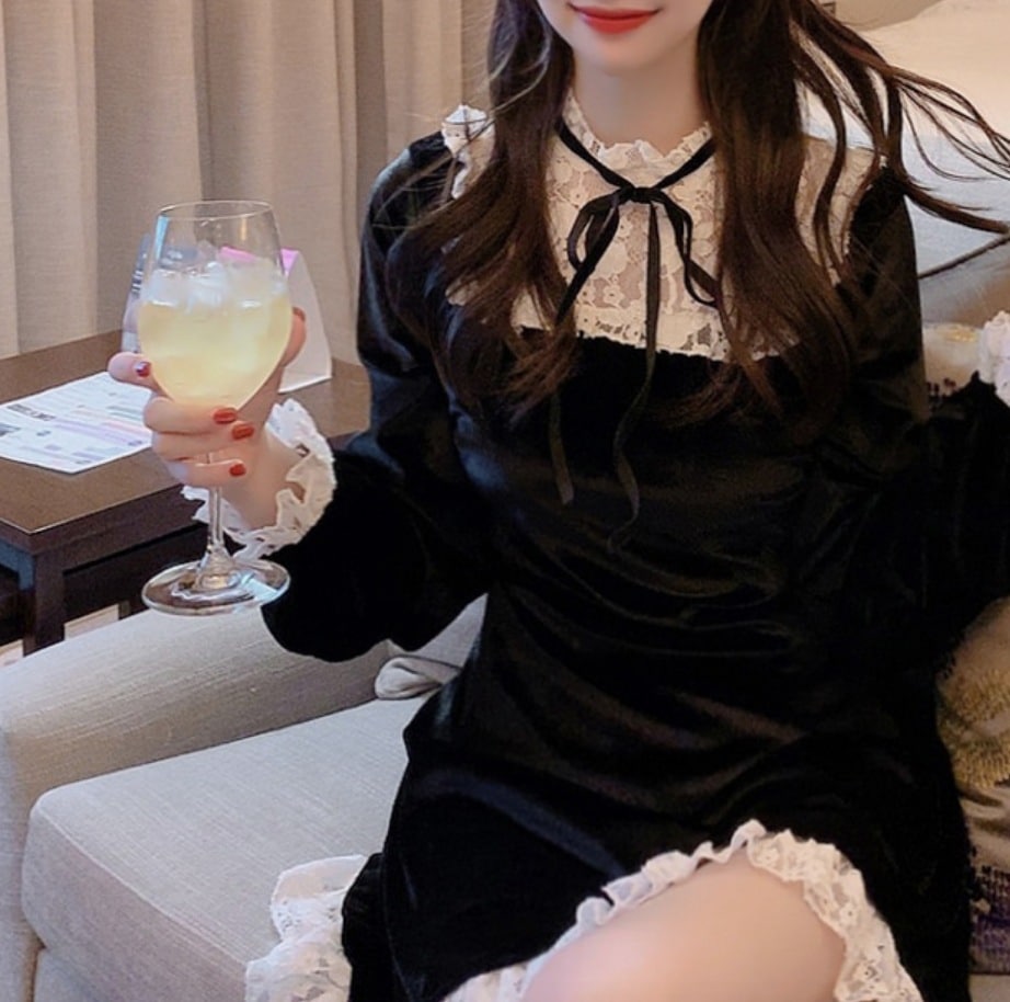 ワンピース フレア Aライン 膝丈 長袖 フレア袖 ハイネック リボンタイ レース ベロア ベルベット かわいい 大人可愛い きれいめ シンプル 春 秋 デート お出かけ モテ XL 黒