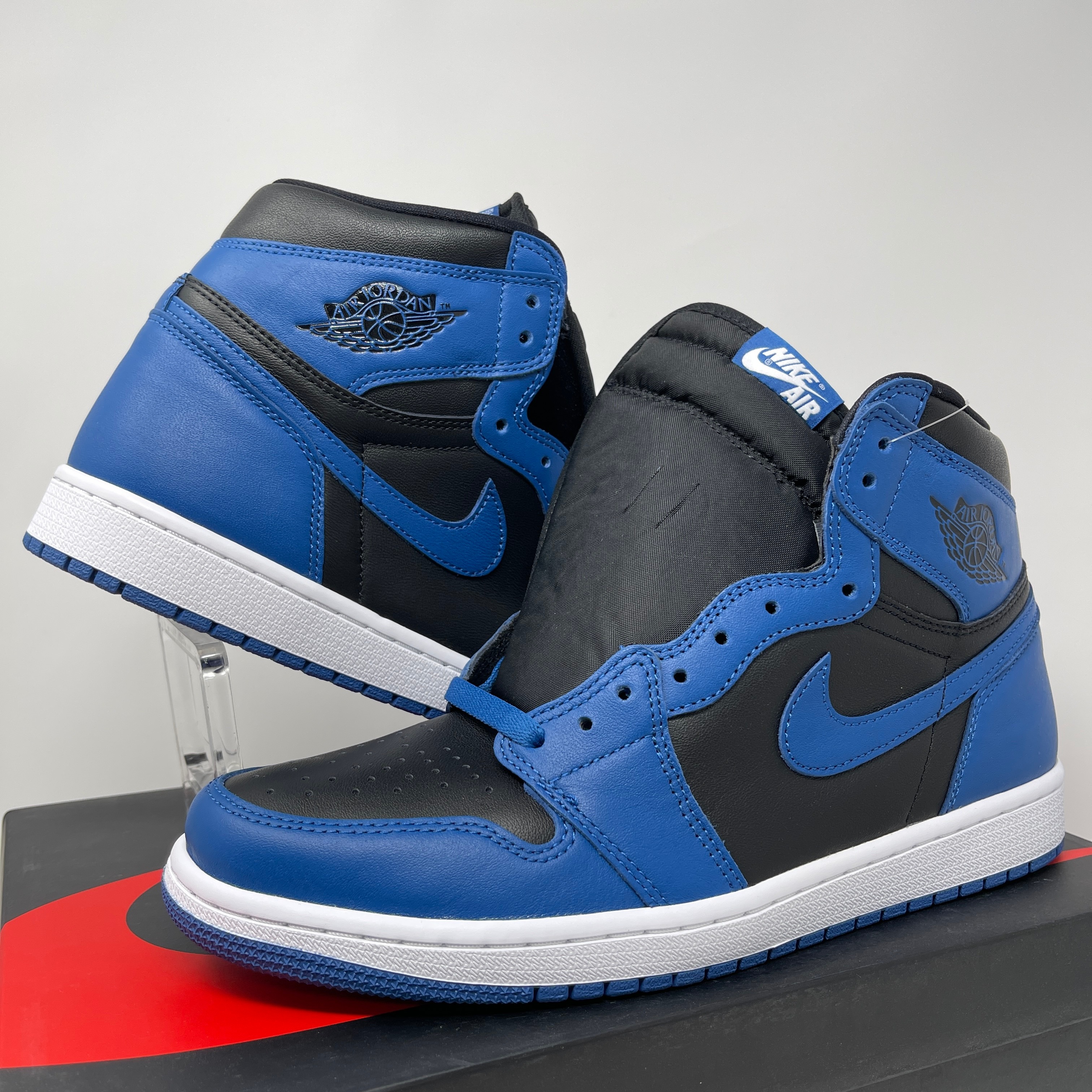 エアジョーダン1 ダーク マリーナ ブルー メンズ スニーカー 555088-404