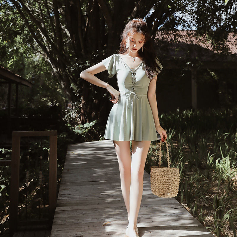 【1つ買うと10つ無料】新鮮で純粋で貪欲な学生のための水着腹を控えめに覆いスリムでスーパーの小さな胸プール温泉水着