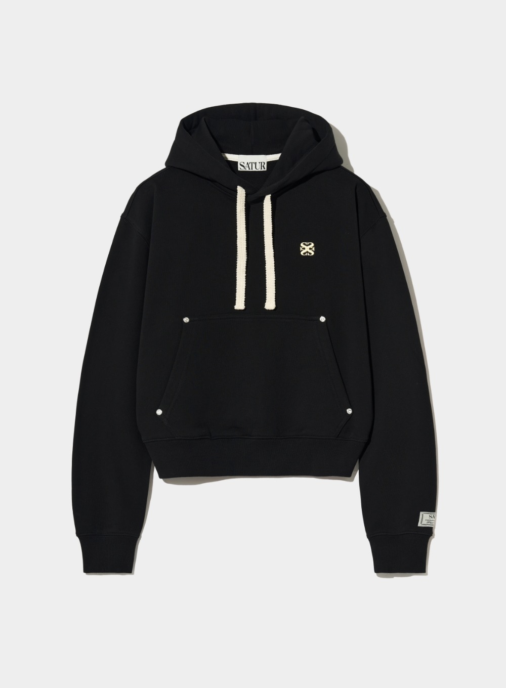 【SATUR】 (W) CLASSIC SMALL LOGO RIVET HOODIE : CLASSIC BLACK