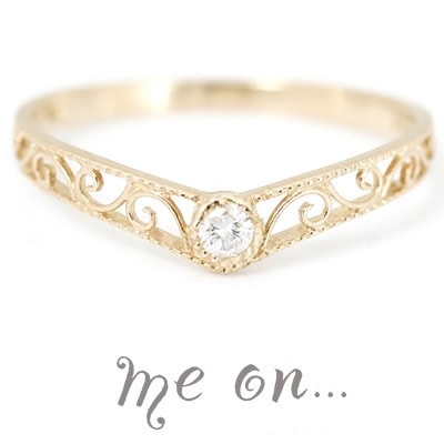 me on... 天然ダイヤモンドをトッピングした秀逸の一品プリンセスカチューシャモチーフ18金 K18 イエローゴールド天然ダイヤモンドリング 発送目安：２３週間 27,179円