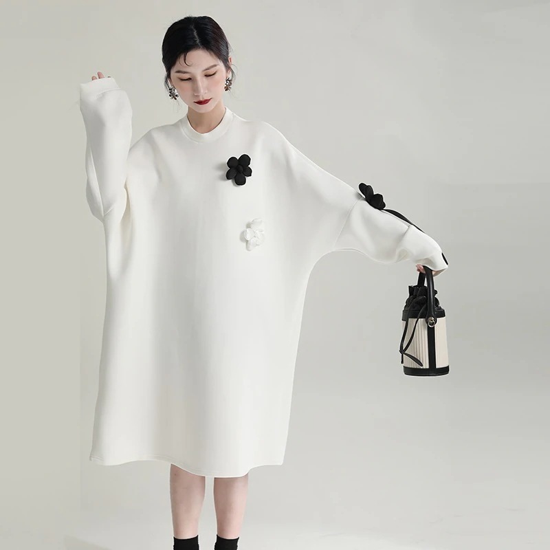 2024春新商品セミロング丈スウエットゆとり長袖ワンピース簡単ホワイト丸ネックｔシャツ30%制限