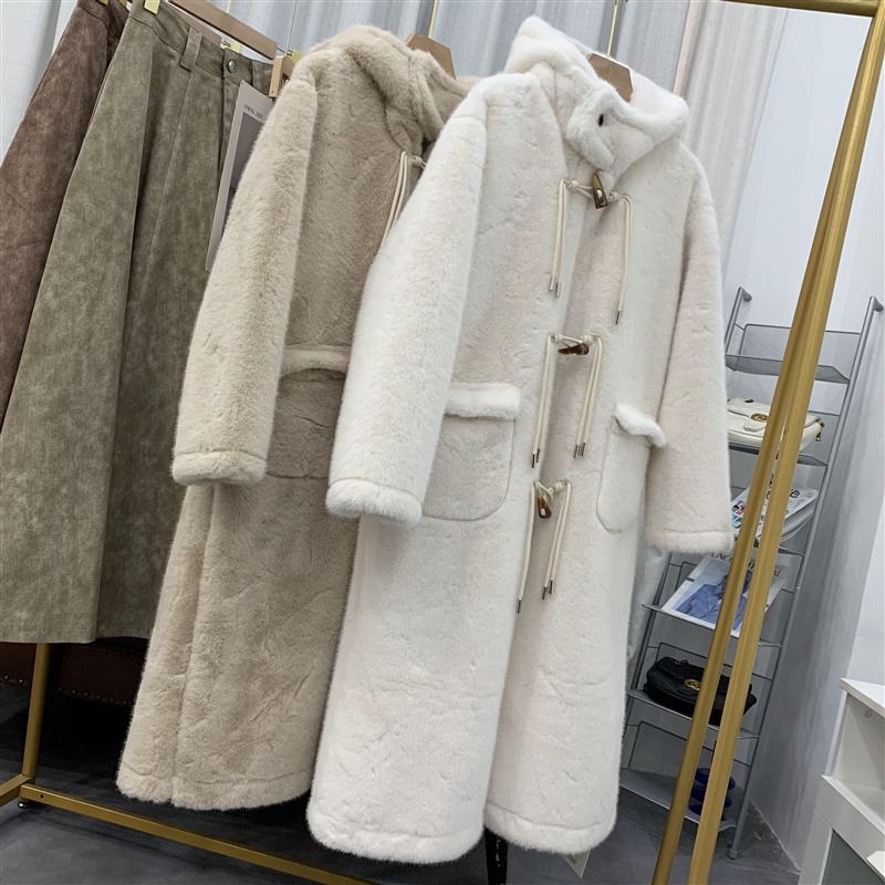 レディース コート ロングコート ロング 長袖 ハイネック フード ストレート Iライン スマート ポケット 前開き ボタン 厚手 かわいい 大人可愛い きれいめ おしゃれ こなれ感 ラフ 個性的