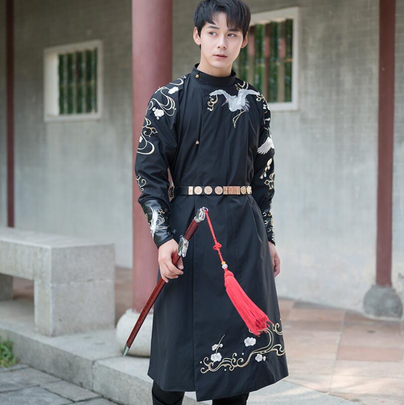 男女兼用漢服唐装　明朝漢服　豪華刺繍唐装漢服　刺繍　ベルト　カップル中華振袖漢服　ロング丈ワンピース中華古風コスプレ衣装　イベント　メンズレディースチャイナ舞台ステージ服　ハロウィン　クリスマス仮装変