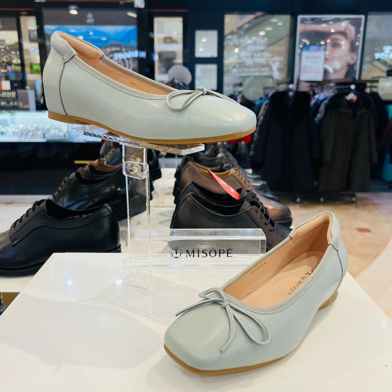 by 女性 リボン飾り付き パンプス(4cm) 112515010