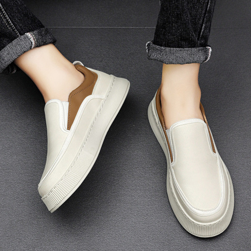 クーポン スニーカー メンズ 白 厚底 カジュアルシューズ スポーツシューズ 超軽量 ウォーキングシューズ 通勤 通学 日常着用 疲れない シューズ 仕事 抗菌防臭 滑りにくい メンズ 靴 大人 散歩