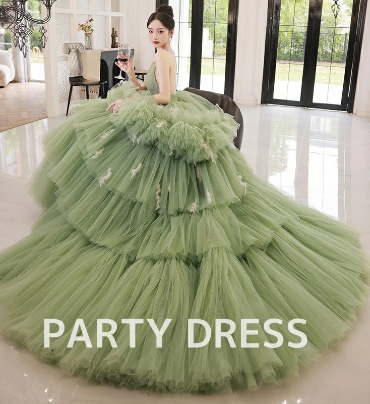 お买い得 レディースドレス ウェディングドレス 高級感 グリーン おしゃれ ロングドレス 花嫁ドレス 披露宴 パーティー 宴会 スウィート 森系 編み上げ キャミソール 礼服 上品 きれいめ プリンセ