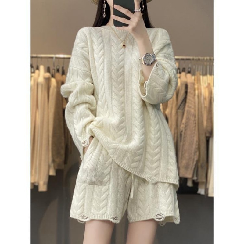 ハイエンドのカスタマイズ-ツイストスーツ女性の無地ラウンドネックプルオーバーショーツツーピースルーズ長袖ニット人気の文学的な気質