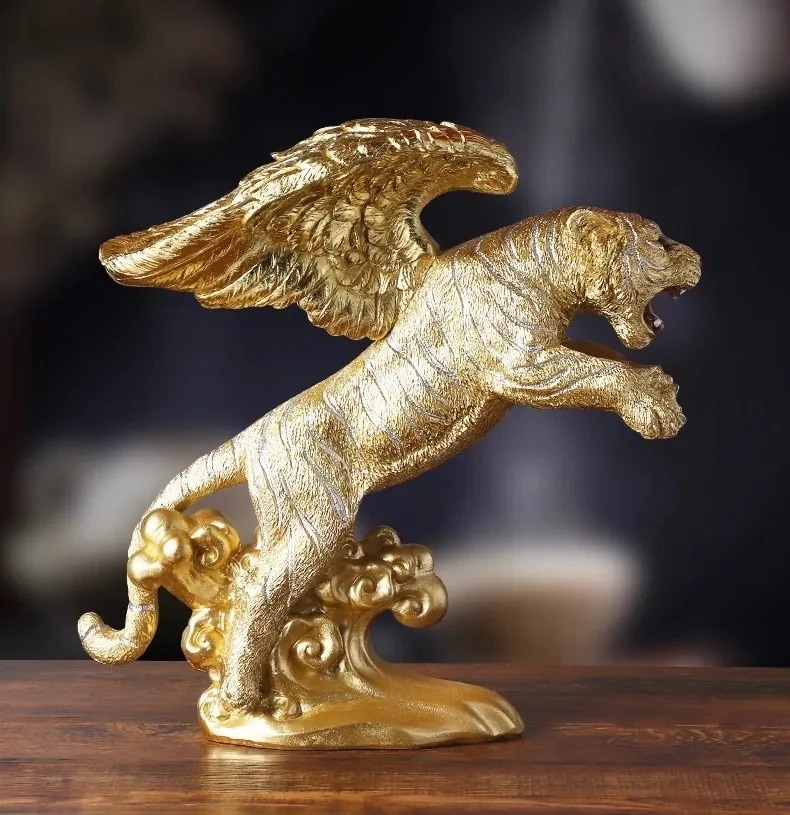 高級感あり 翼の生えたゴールドタイガー 置物 オブジェ インテリア 雑貨 北欧 かわいい 風水 置き場所 おしゃれ 金運 誕生日 引越し祝い プレゼント