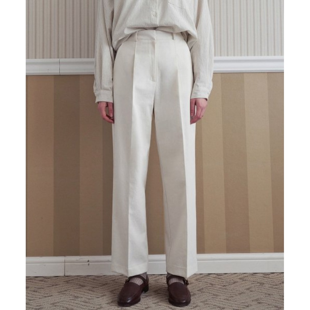 LOEIL ピンタックセミワイドコットンパンツ・クリーム