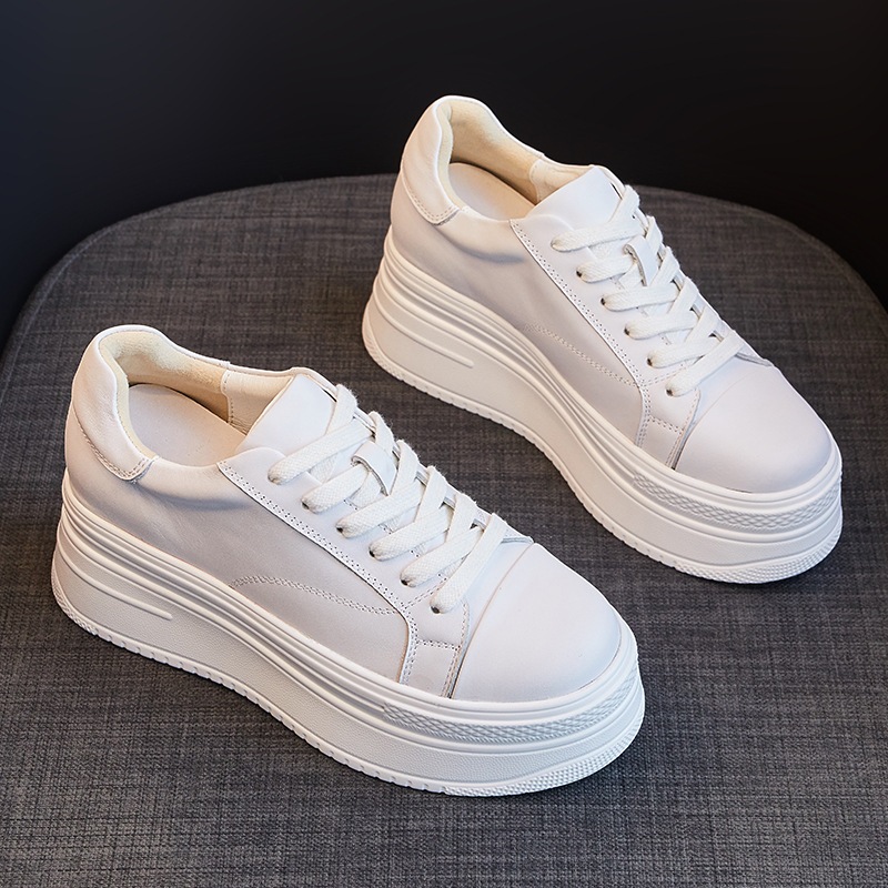 本革厚底白靴女性新型春秋婦人靴内高マドレーヌカジュアル白板靴ブーム