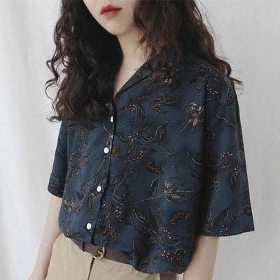 半袖シャツ トップス シャツ 袖あり 半袖 Vネック 襟付き 前開き かわいい 大人可愛い きれいめ シンプル カジュアル 大人 上品 おしゃれ お洒落 レトロ 大人可愛い 大人女子 こなれ感