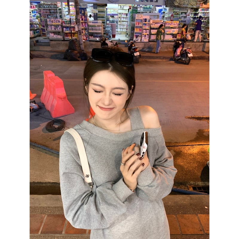 オフショルダートレーナー レディース 初春 2024春新作 レイジースタイル オーバーサイズ ゆったり 万能 無地 トップス トレンド