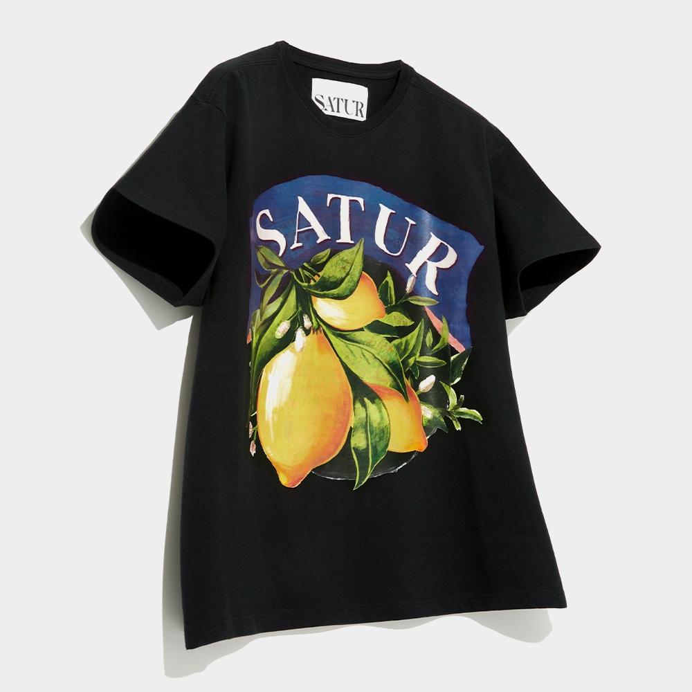SATUR カプリシトロンレトロサマーグラフィックショートスリーブ T シャツクラシックブラック