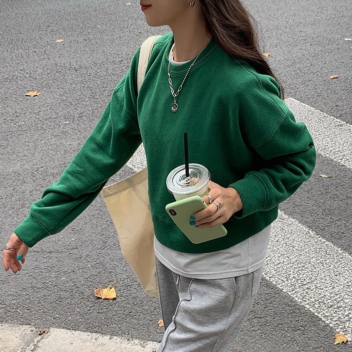 トレーナー　ラウンドネック　ショート丈 5,580円