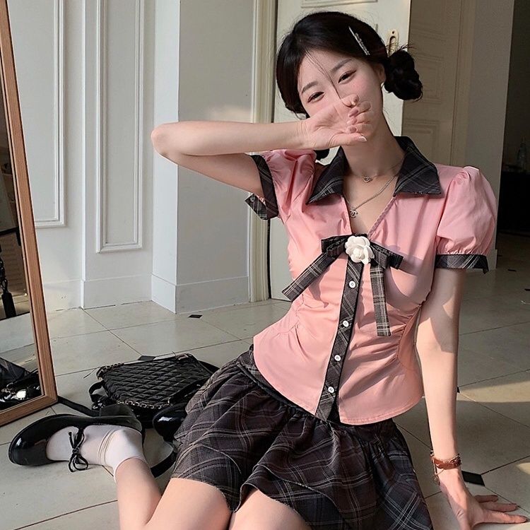 スプリングスーツ 足が長い やせて見える アカデミック jk制服スーツ ギャル 半袖 ショート丈のシャツ ポンポンスカート 韓国ファッション