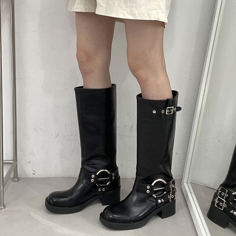 2color カッコイイ, シックな雰囲気の スタッズ付き リングバックル．バックル付きディテール ５cmヒール．ミドルヒール デイリー ロングブーツ