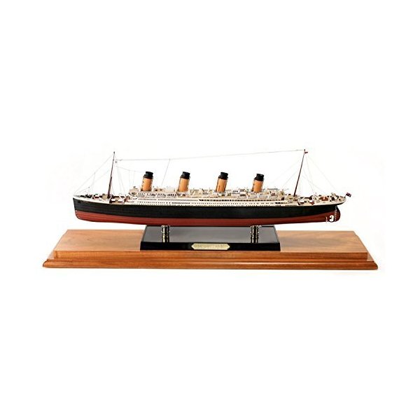Minicraft MIN11320 1:350 Scale Deluxe Titanic with Photo Etched Parts Minecraft Model Kit 並行輸入品