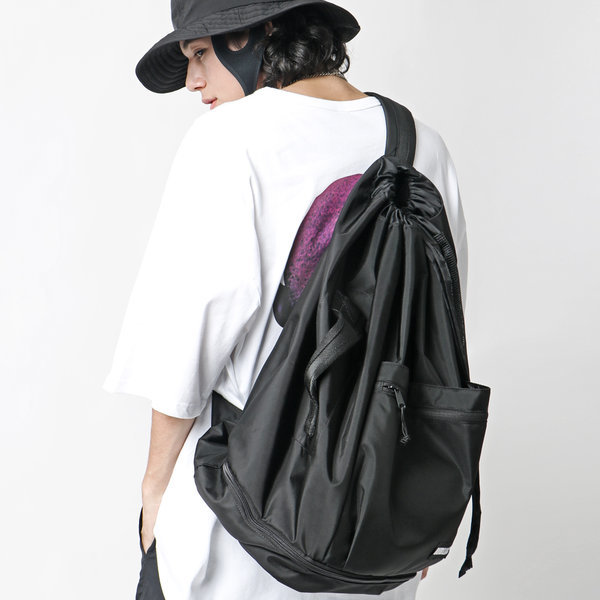 ブビリアン注目のビッグクロスバッグ_ブラック