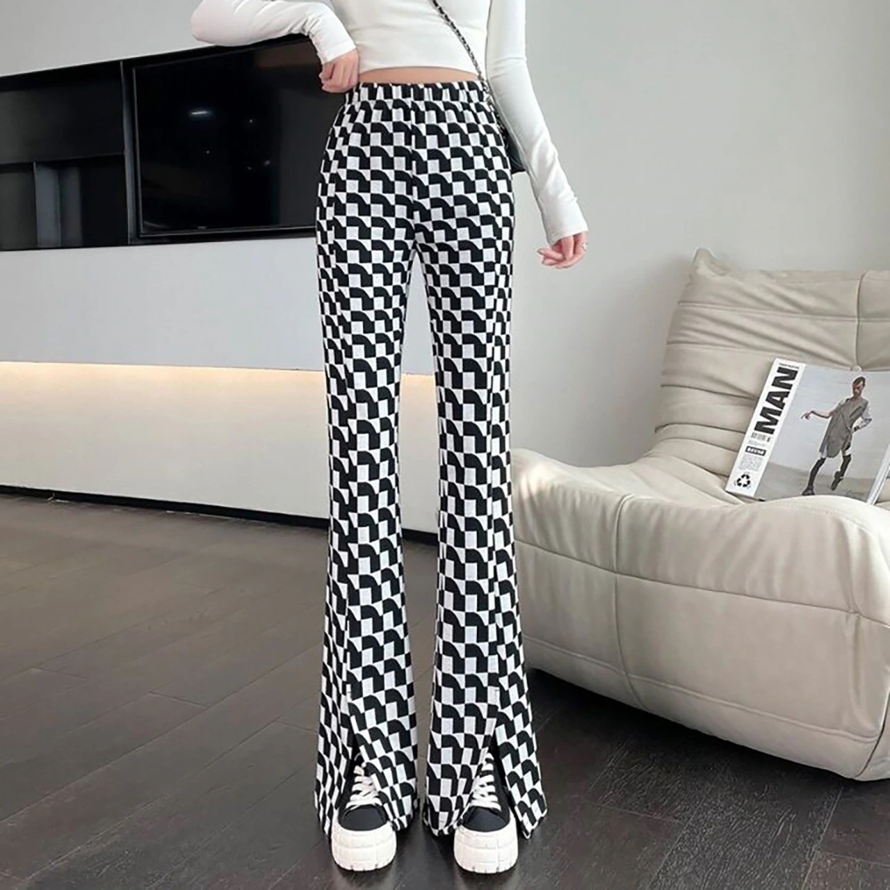 チェック柄 ハイウエスト フレアパンツ ボトムス パンツ ズボン ロング ロング丈 フレア スリム 細身 スリット ウエストゴム 伸縮性 かわいい 大人可愛い カジュアル 大人 おしゃれ お洒落