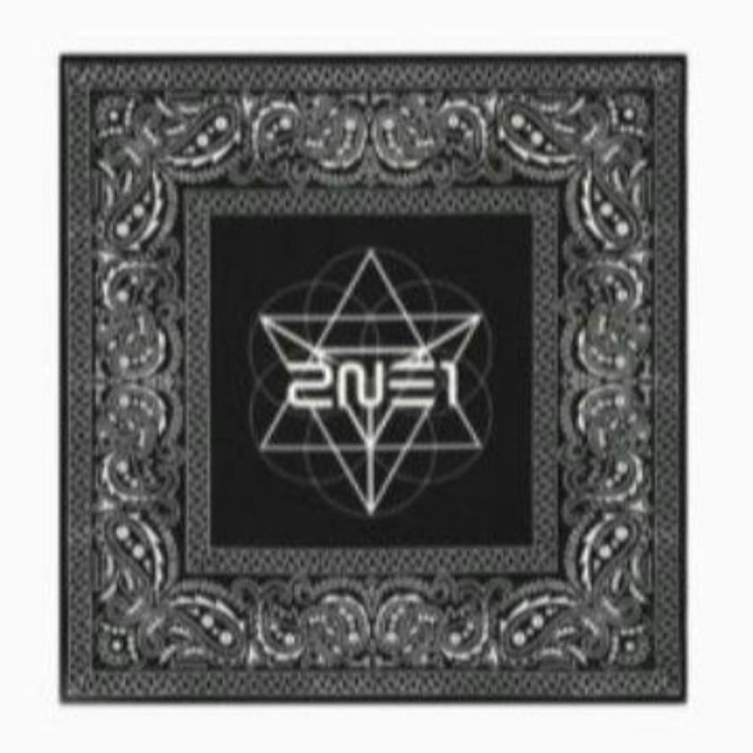 【国内発送】 公式 2NE1 [ WELCOME BACK ] オフィシャル 黒バンダナ BANDANA ウェルカムバック ダラ CL ミンジ ボム
