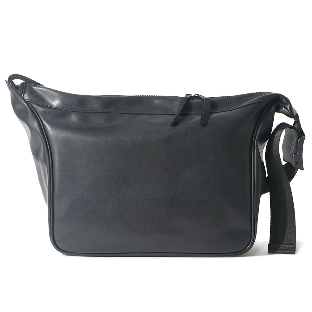 Aaron Cross Bag [Large] [Black] 韓国 男女共用 外出用 デート 贈り物 韓流 中学生 高校生 新学期 デイリー カジュアル 人気