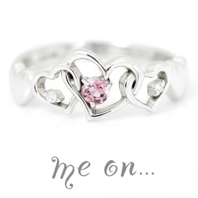 me on... ５つのハートモチーフが あふれる愛を表現するラブリング 愛がいっぱい 18金 K18 天然ダイヤモンドラブリーピンキーリング 発送目安：２３週間