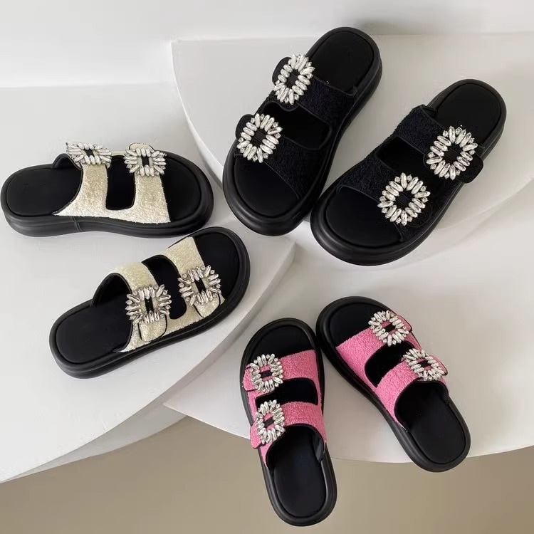 24に履く女性用厚底高さスリッパ韓国風ワンラインスリッパラインストーンビーチシューズ快適サンダル 4,971円