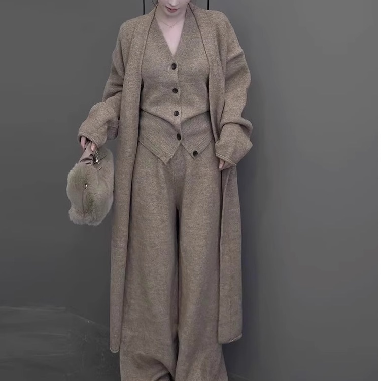 トップス ボトムス パンツ アウター カーディガン ロング ロング丈 袖あり ノースリーブ Vネック 3点セット きれいめ シンプル カジュアル 大人 上品 おしゃれ お洒落 大人女子 こなれ感 ラフ