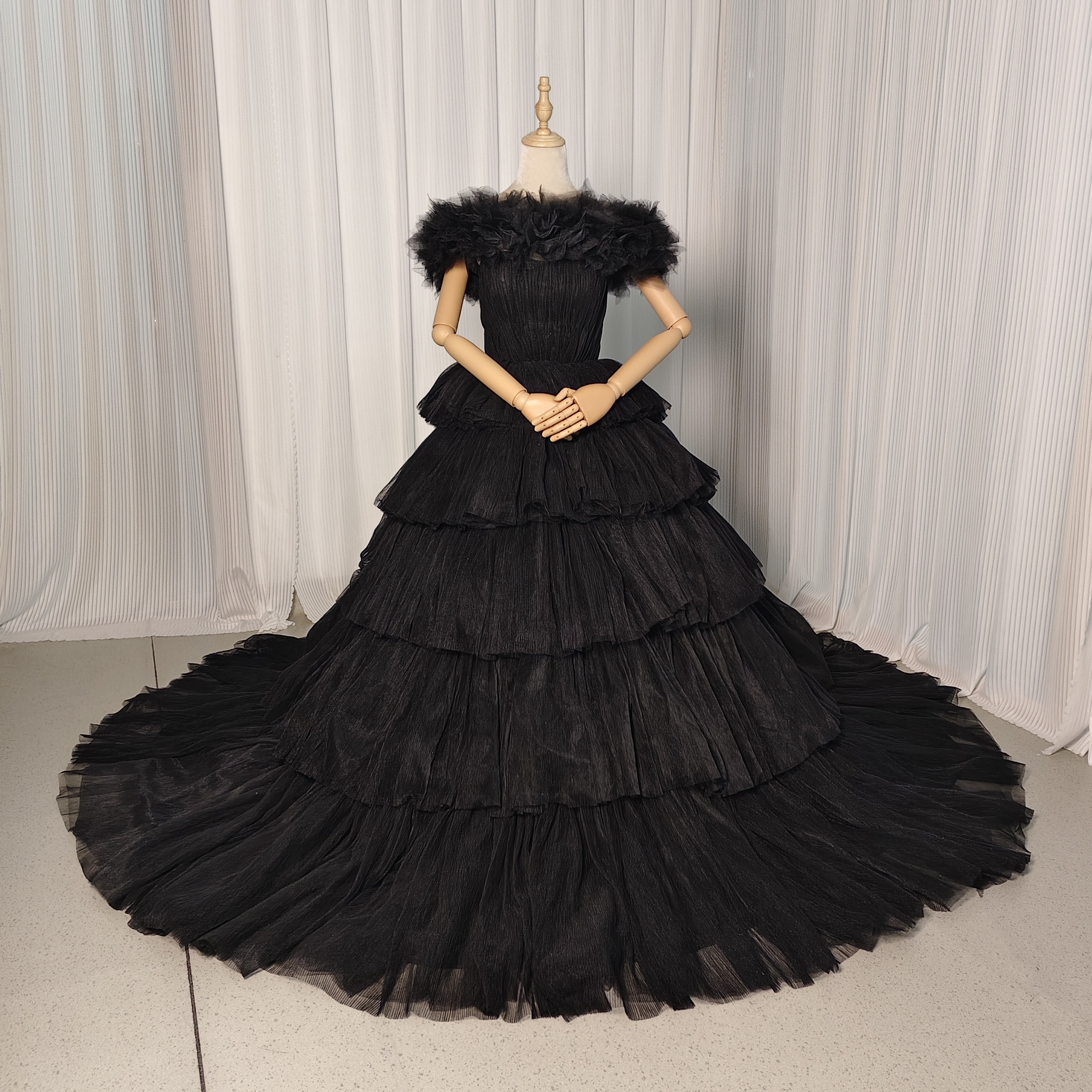 カラードレス ブラック オフショルダー プリーツドレス 編み上げ ボリュームドレス 結婚式 前撮り