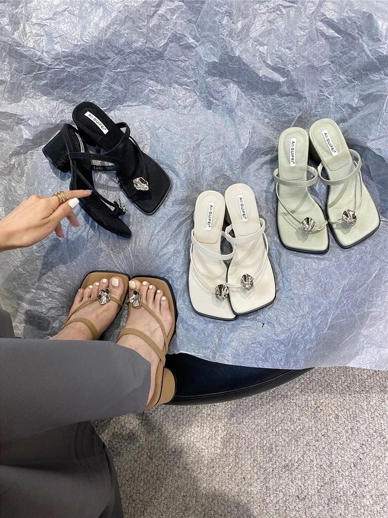 パンプス 新作 韓国系花指ハイヒールサンダル 4,995円