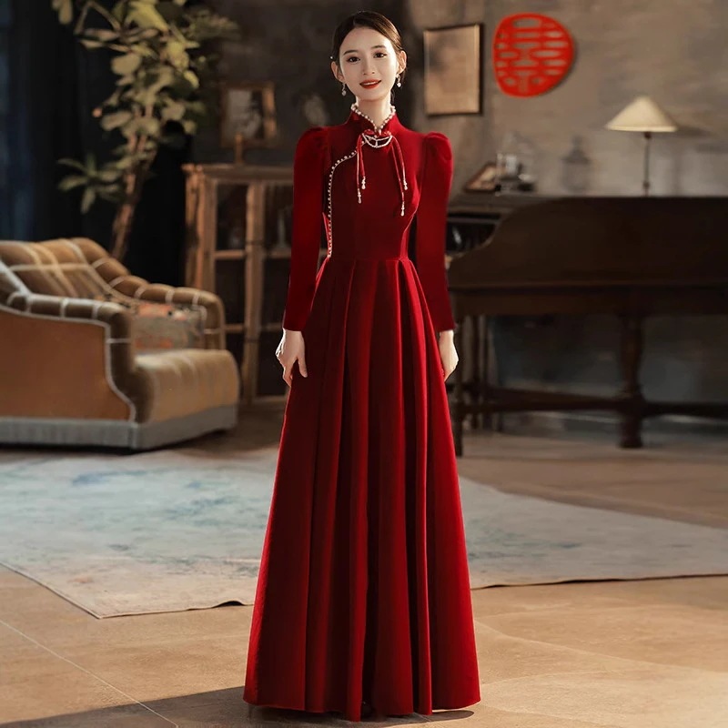 スーツ花嫁2025秋の赤い長いベルベット婚約ウェディングチョンサム改善ドレス長袖 5,962円
