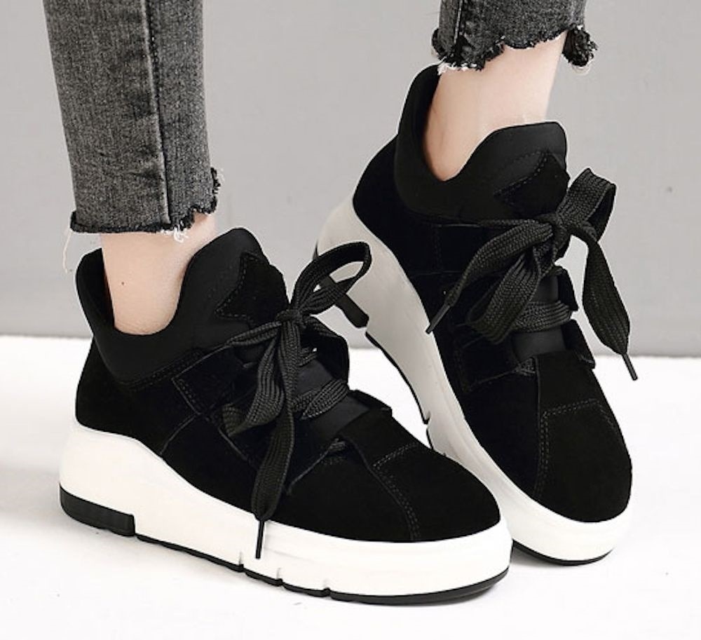 スニーカー レディース ブランド ランキング グレー 5E 軽量 4E キャンバス 白 かわいい ハイカット 新作 キルティング 秋 3E スリッポン ボア 冬 シューズ 歩きやすい 厚底 疲れない