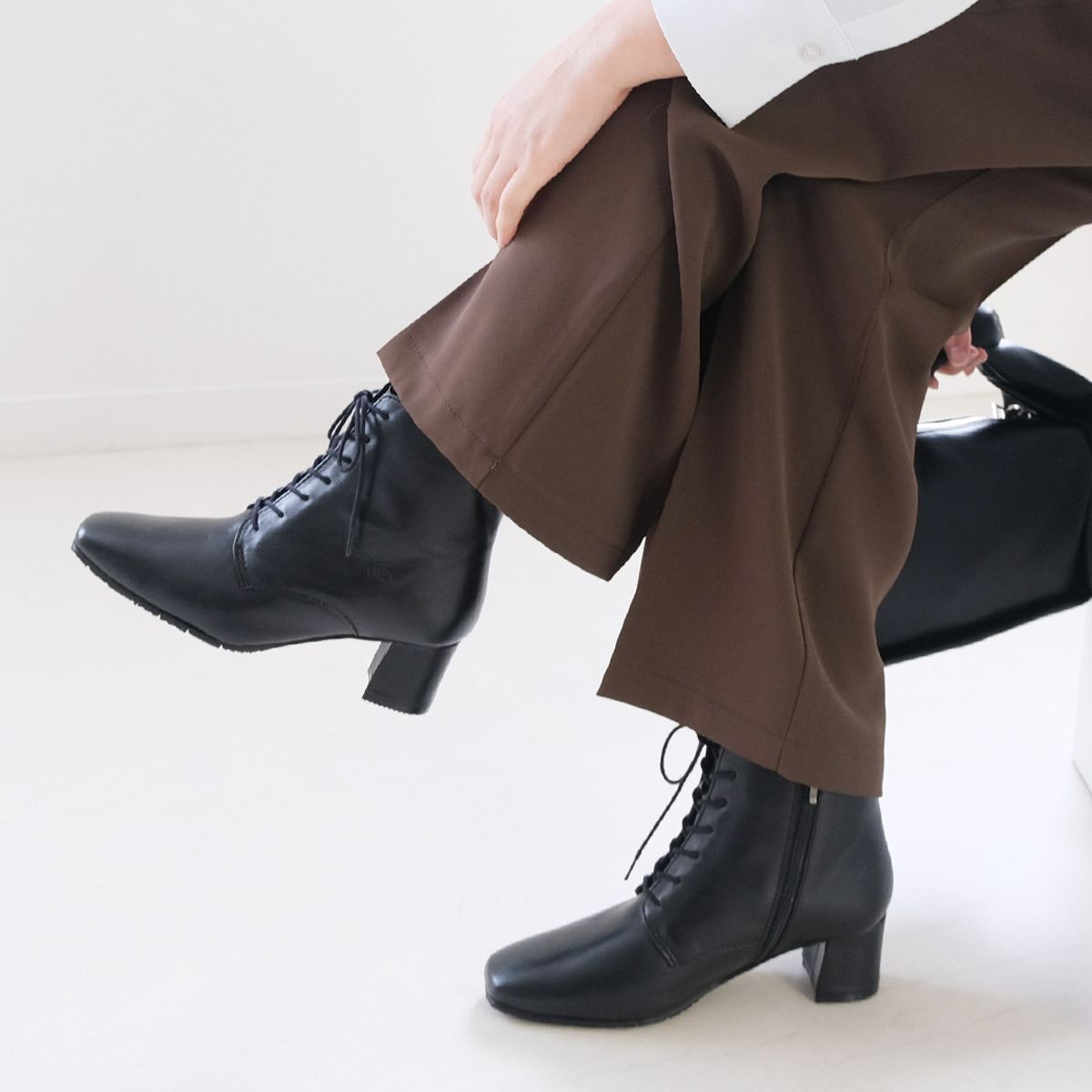 レースアップショートブーツ本革 レディース