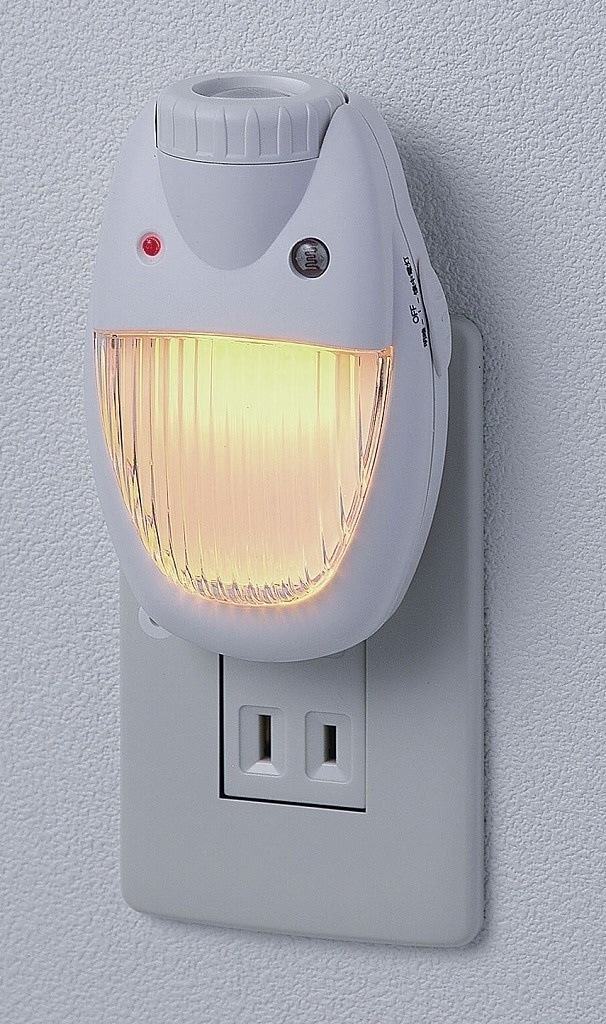 （まとめ買い）LEDセンサーライト TDH-300 [x3]