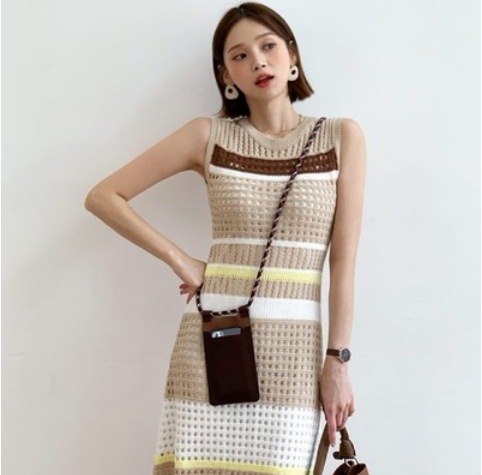 サマーニットノースリーブワンピース ワンピース ロング丈 袖なし ノースリーブ ラウンドネック Iライン 南国風 爽やか 大人スタイル かわいい 大人可愛い きれいめ シンプル カジュアル 大人 上品