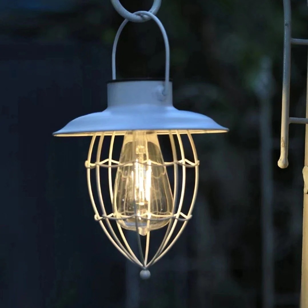 【1つ買うと1つ無料】 太陽光ランプソーラーレトロ掛け灯鉄芸LEDシャンデリア庭園灯シャンデリアバルコニー防水屋外庭園ランタン装飾