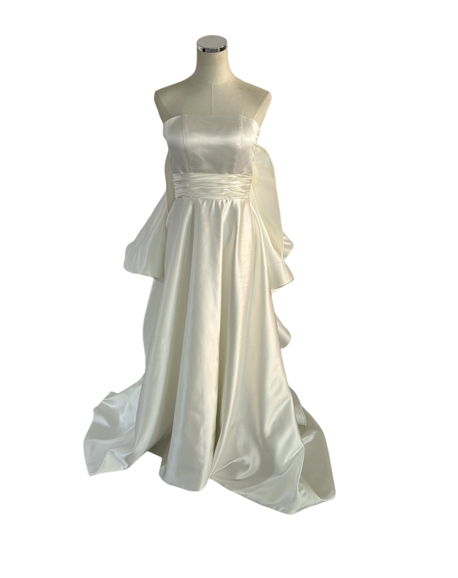 ウェディングドレス ベアトップ バックリボン ラッフルフリル エレガント 拳式 前撮り