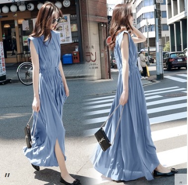 マキシワンピース トップス シンプル ブルー 青 ロング丈 袖なし ノースリーブ ラウンドネック リボンタイ Ａライン ボタン ポリエステル 大人女子 大人 上品 おしゃれ きれいめ シンプル