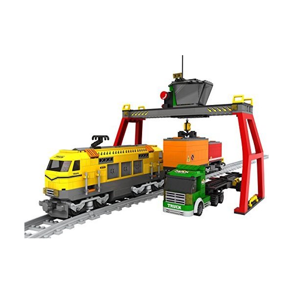 Modbrix Building Blocks Loading Terminal with Freight Train + 2 Freight Wagons， Truck with Container