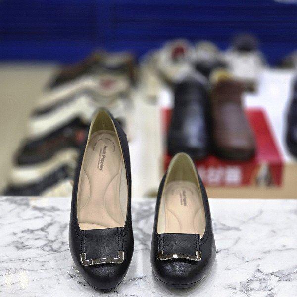 女性4cmブラック スクエア装飾 パンプス フォーマルシューズ ミドルヒール 3FQ422