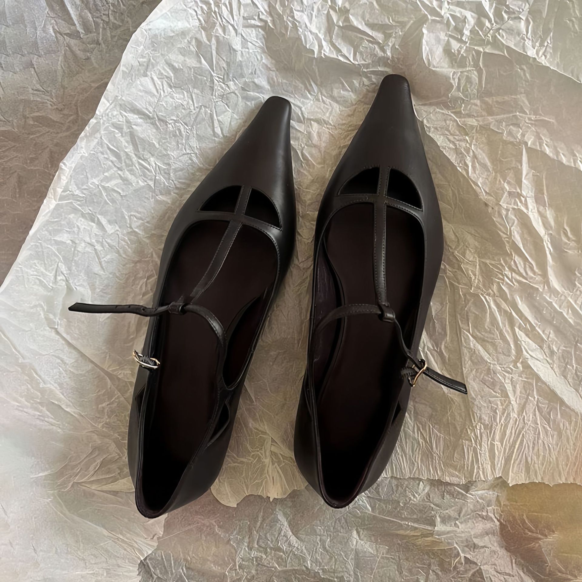 シープスキンバージョン~韓国版2024新レトロ中空ポインテッドトゥメリージェーン婦人靴ニッチ本革靴レディースフラット