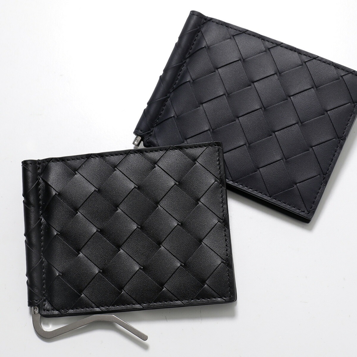 BOTTEGA VENETA ボッテガヴェネタ 二つ折り財布 592626 V3US1 メンズ イントレチャート レザー マネークリップ付き ミニ財布 小銭入れなし カラー2色