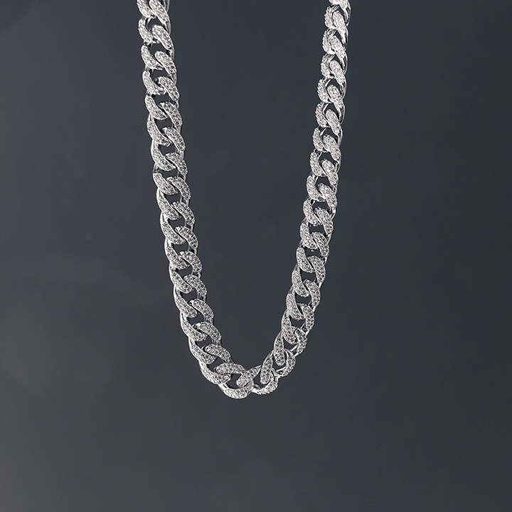 Stray KidsストレイキッズNCT MCNDの着用ボルドゥキュの首飾り